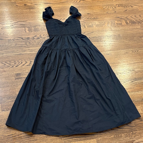 Abercrombie & Fitch Dresses & Skirts - Abercrombie & Fitch Black Midi sunDress, xS, shirring on  bodice